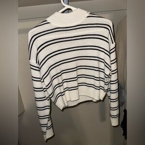 H&M Divided Navy Blue and White Striped Mock Neck Cropped Sweater